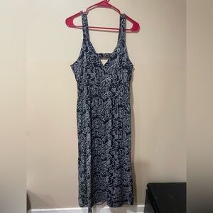 Universal Thread Navy and White Paisley Maxi Dress ~ Open back